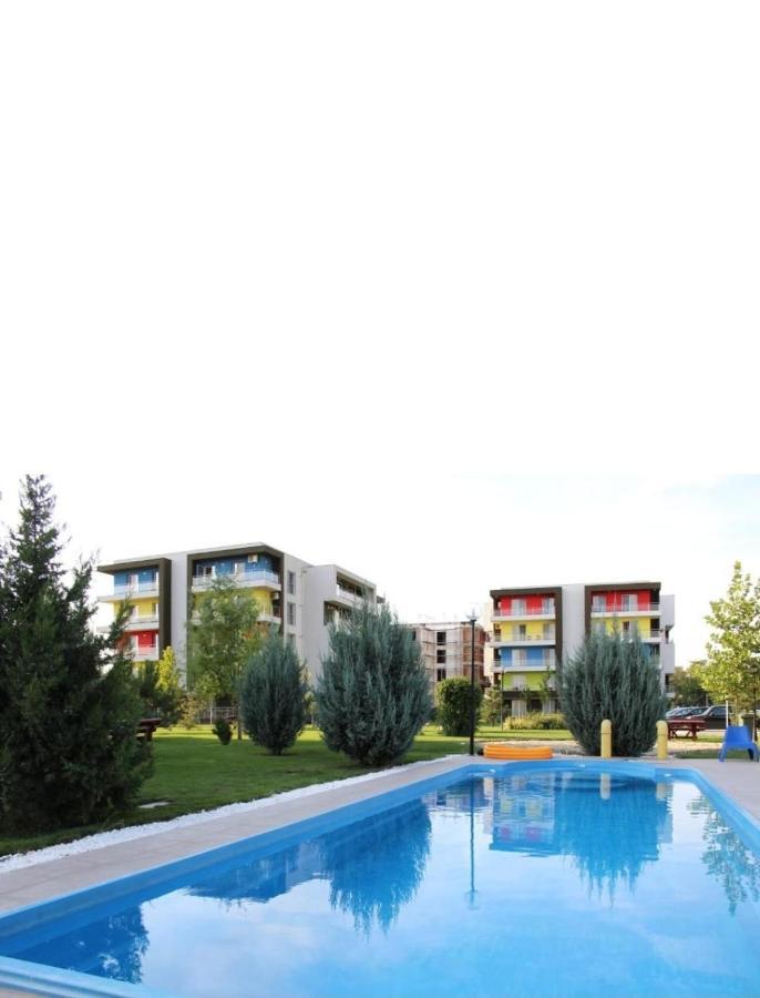 Tranzzit Airport Apartment II Otopeni Εξωτερικό φωτογραφία