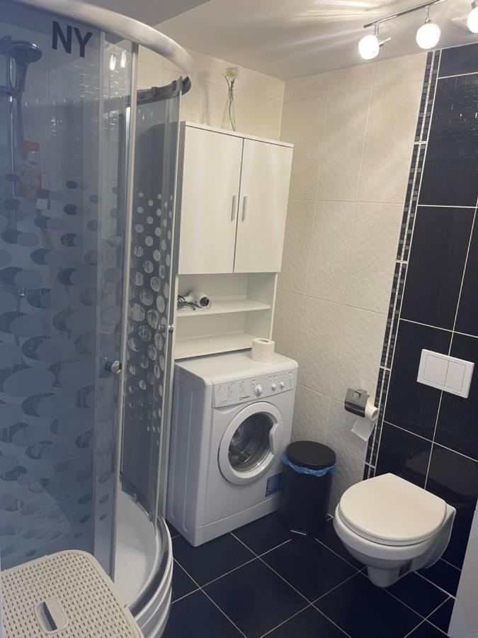 Tranzzit Airport Apartment II Otopeni Εξωτερικό φωτογραφία