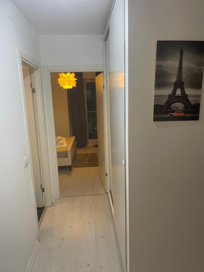Tranzzit Airport Apartment II Otopeni Εξωτερικό φωτογραφία